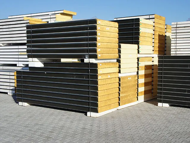 Sandwichplatten mit 140 mm Kernstärke